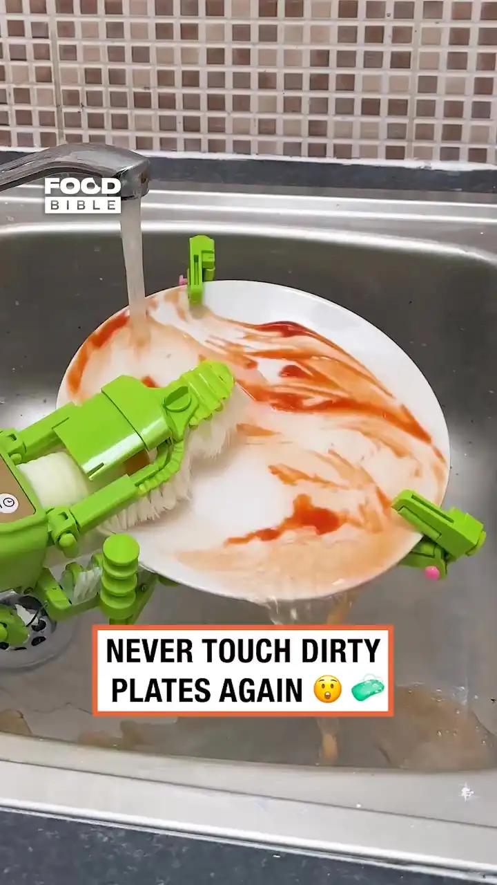 Satisfying automatic plate washer ✨