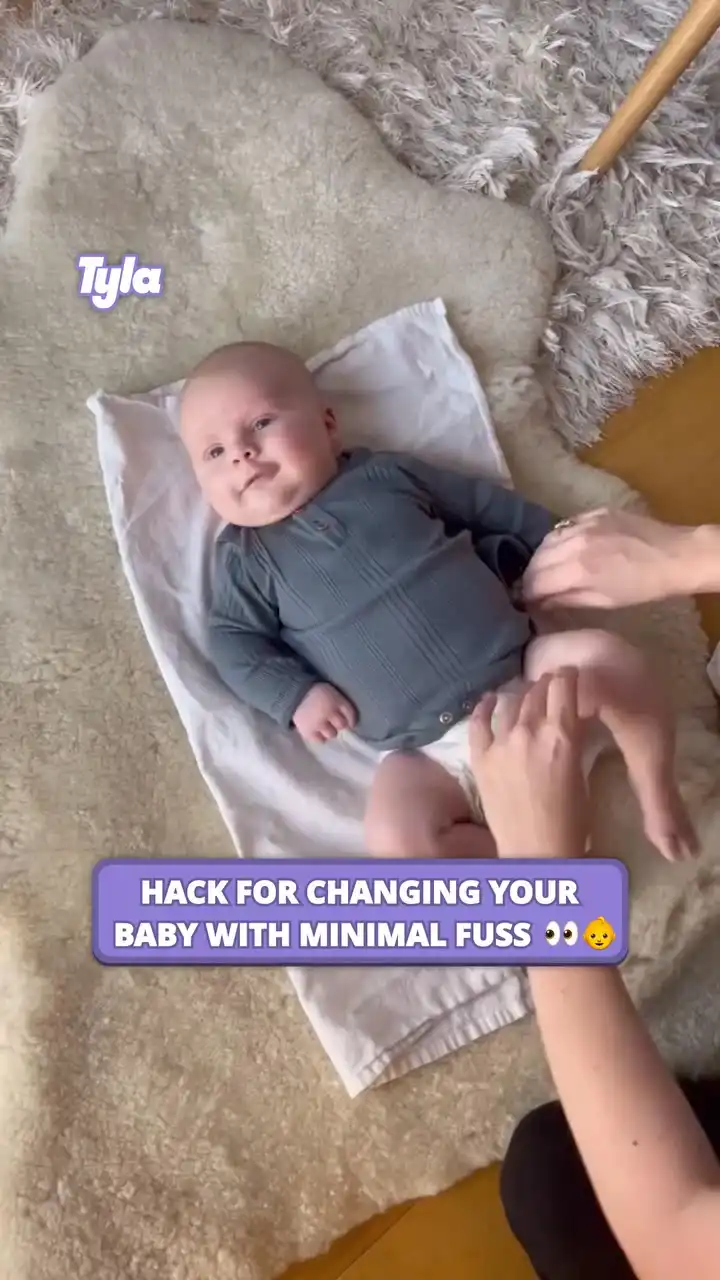 Hack for changing your baby with minimal fuss 😲
