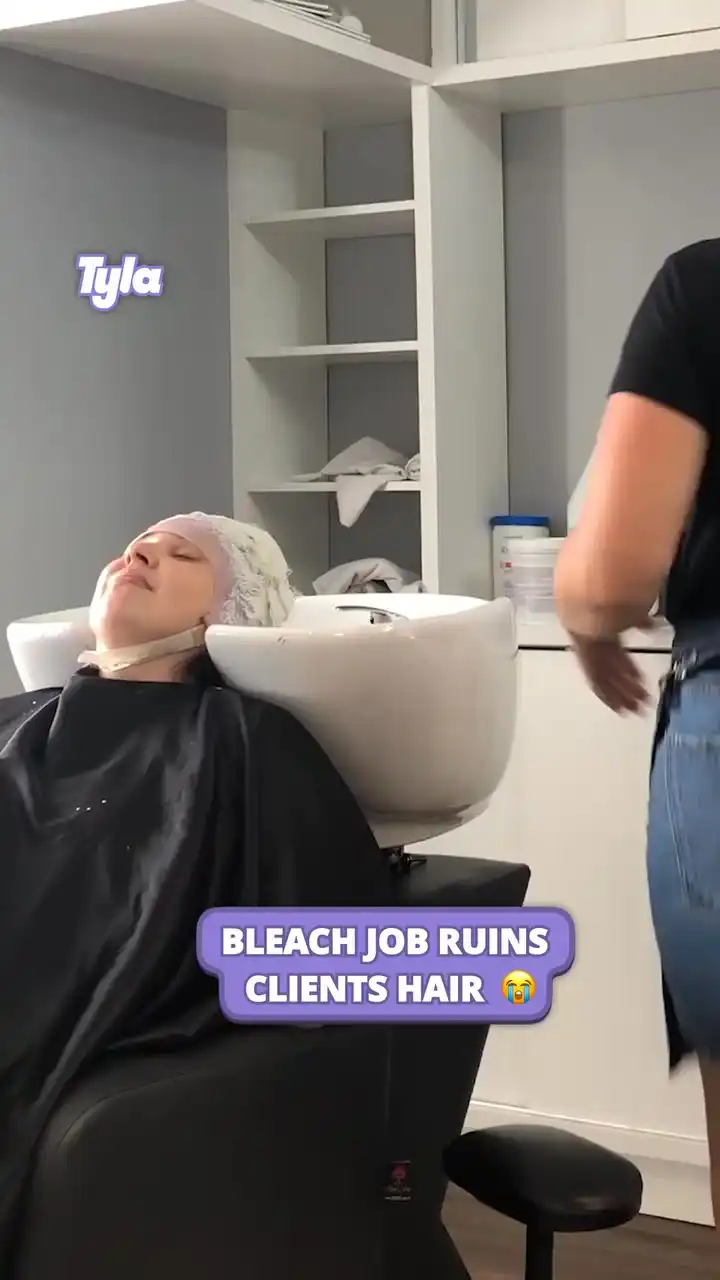 Badly done bleach breaks hair π³