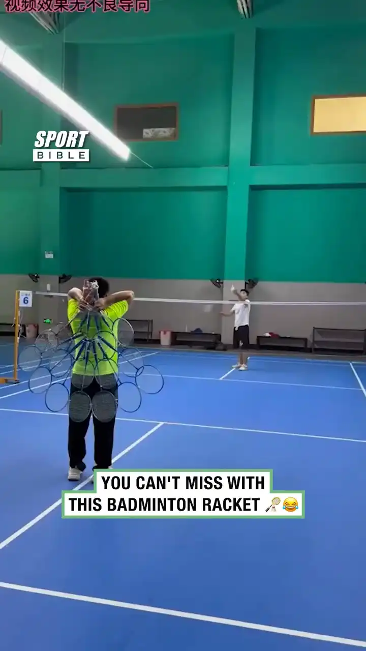 Think this might be cheating 🤣🏸