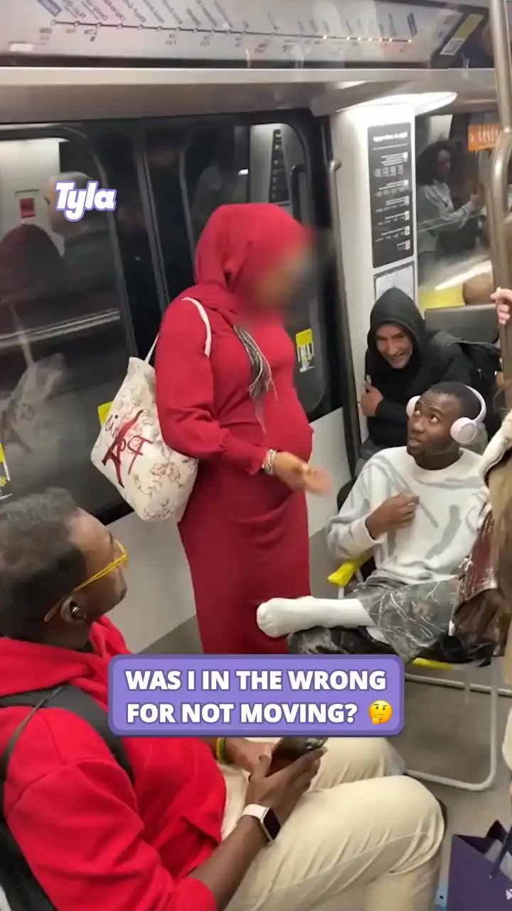 Who's in the wrong 😳