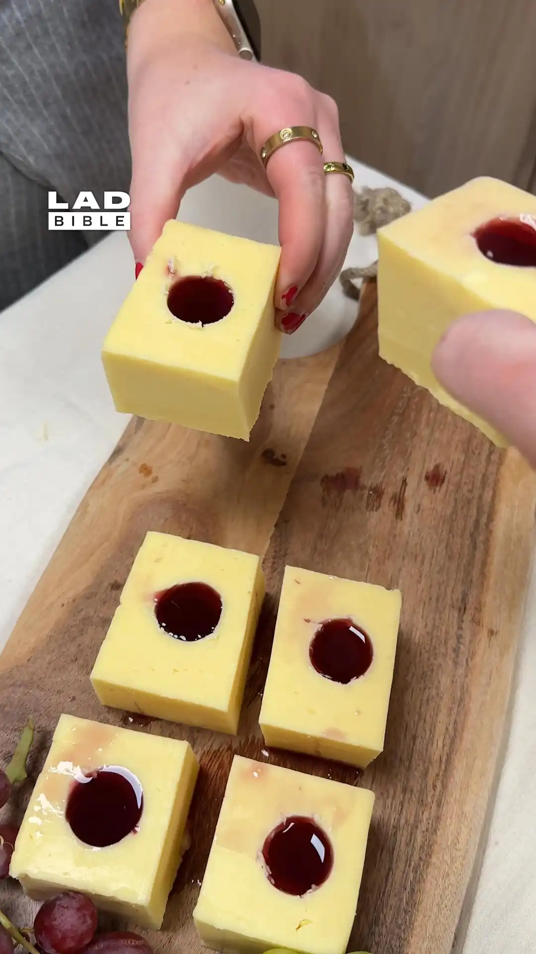 My friend hosted a cheese and wine night 🧀🍷