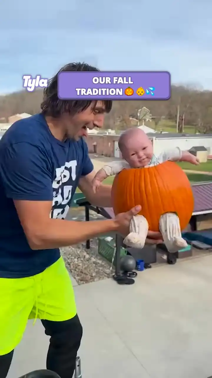 Our fall tradition ππΆπ¦