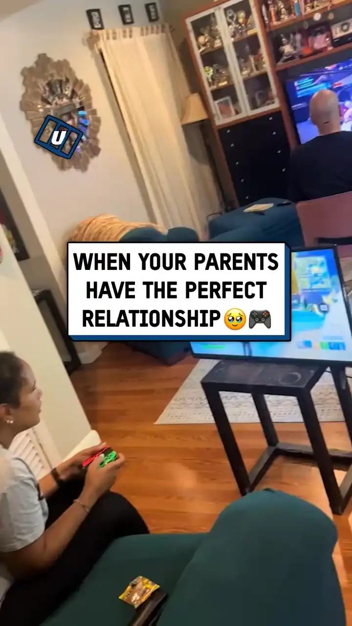 My parents have the perfect relationship 🤣🎮