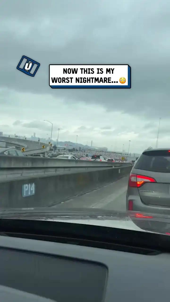 Never-ending weekend traffic 🚙😱