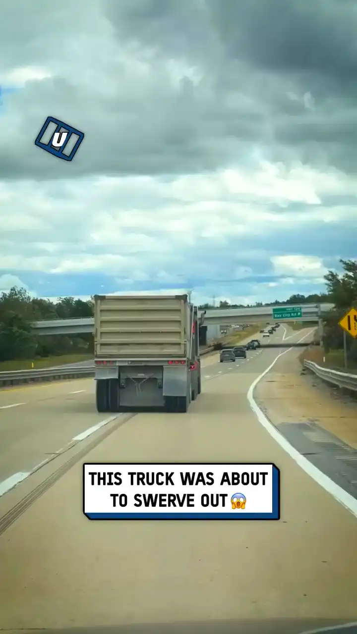 Trucker saves swerve out 🚛😱