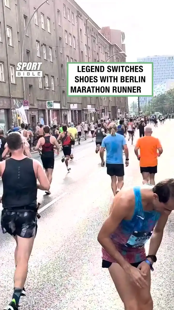 Legend Switches Shoes With Berlin Marathon Runner 🏃 🤝