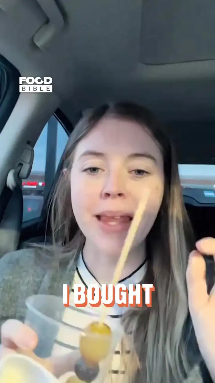 Girl thought tomato was sugar coated fruit 😂