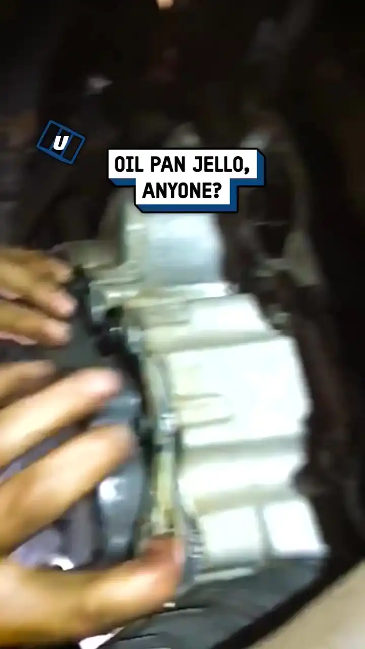 Mechanic makes oil pan discovery 🤯😳