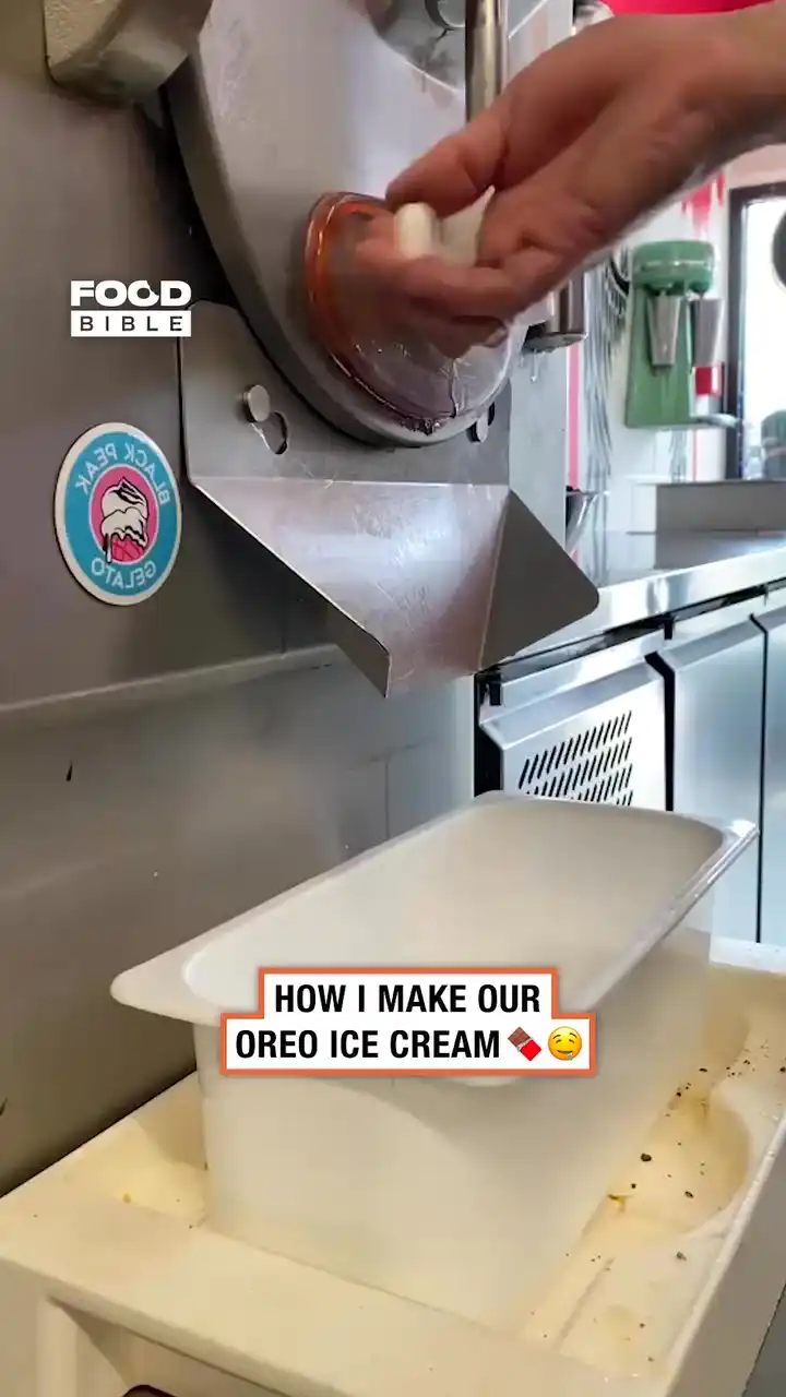 Satisfying Oreo ice cream making 🍨