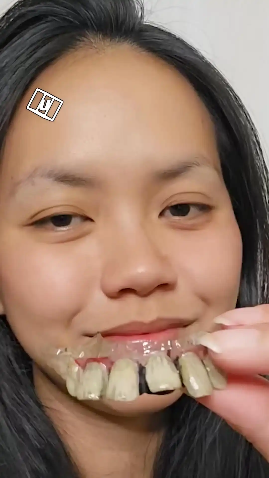 I wear these out when I'm go to parties 😅 🦷 #teeth #funny #cool