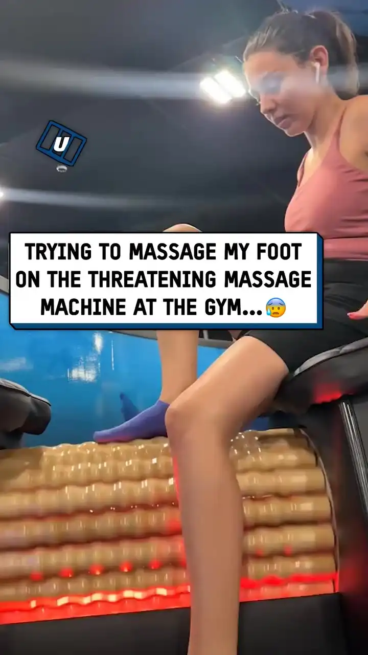 Using the scary massage machine at the gym π³ποΈββοΈ