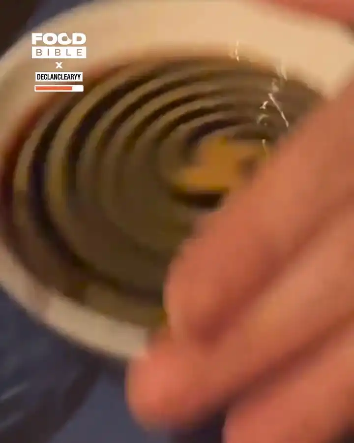 Best way to serve sauce 👌