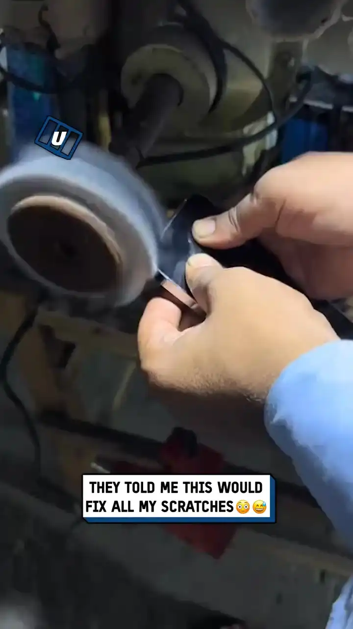 Satisfyingly phone cleaning 😱📞