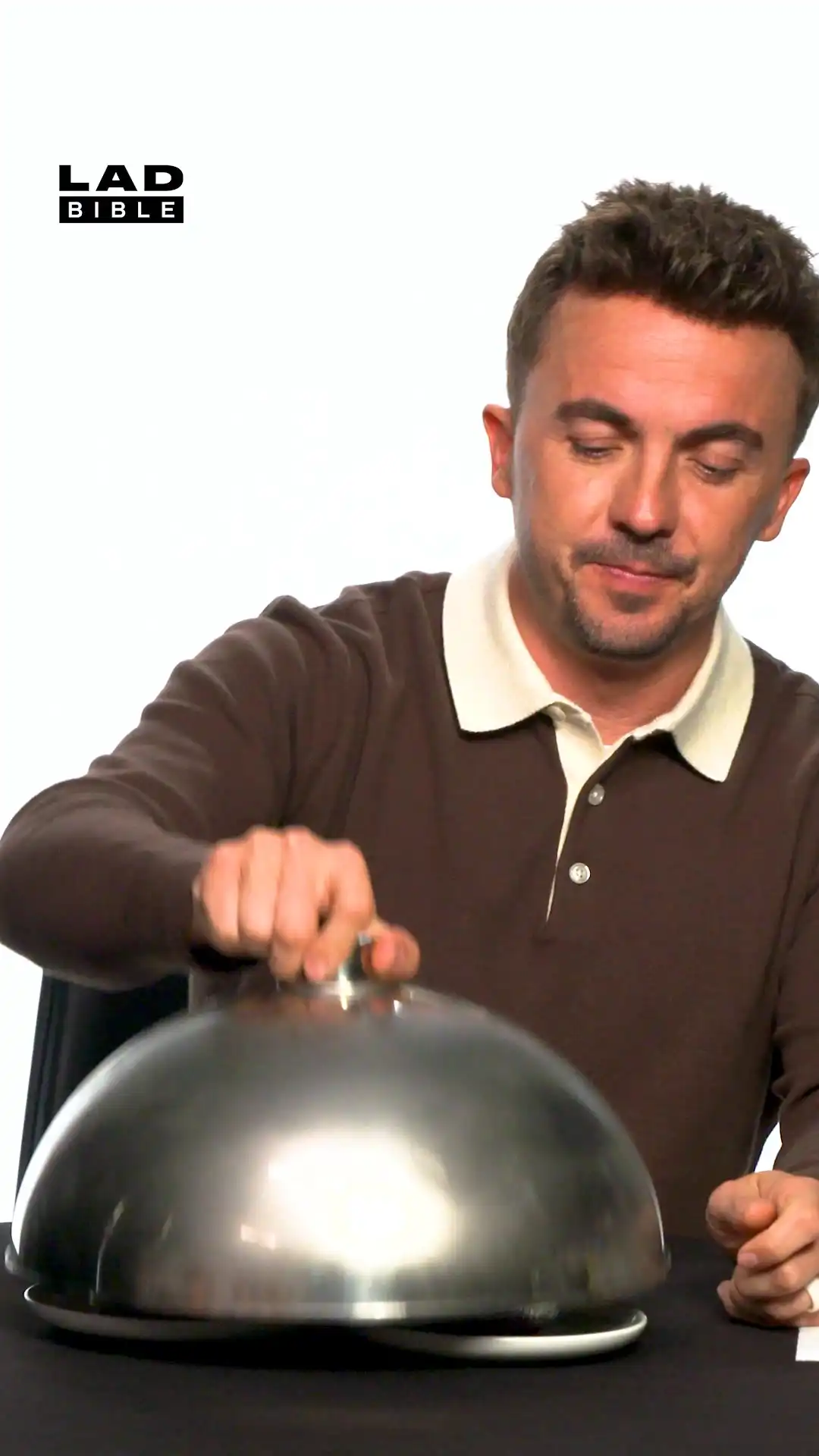 Frankie Muniz loves corndogs
