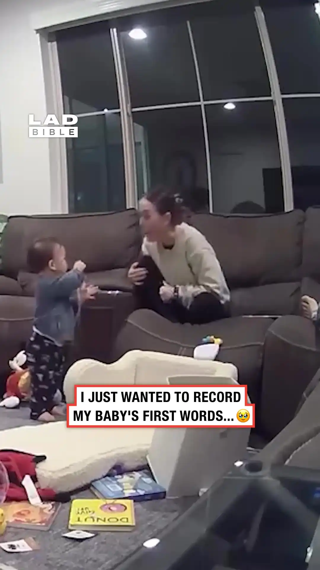 I just wanted to record my baby's first words 🥹😅