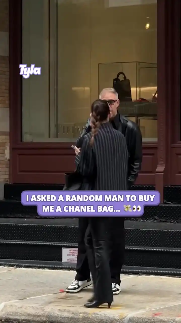 I asked a random man to buy me a Chanel bag ππΈ