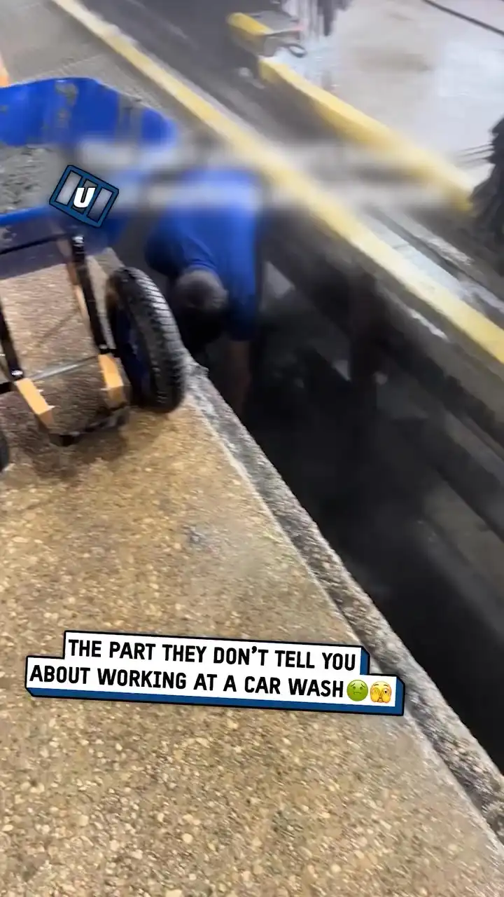 The worst part of working at a car wash 😳🫧