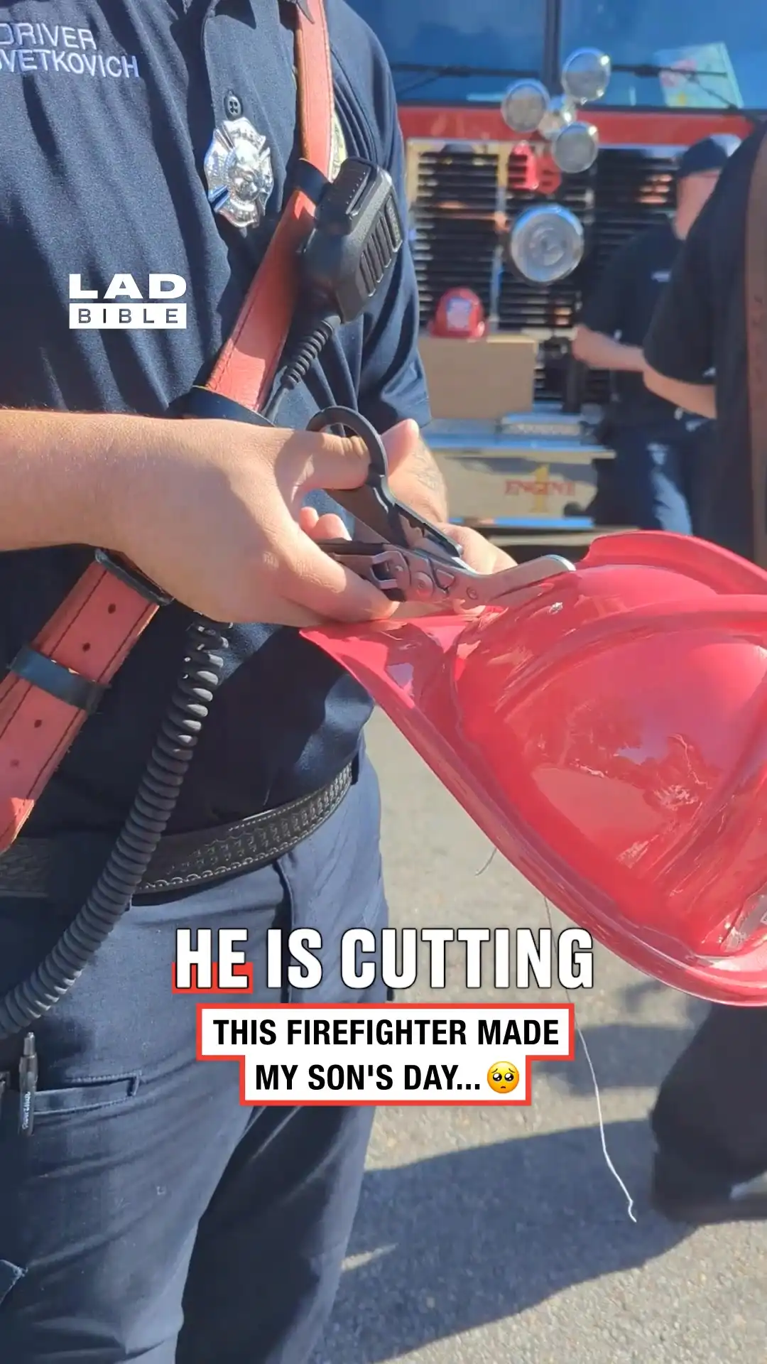 This firefighter made my son's day 🥹