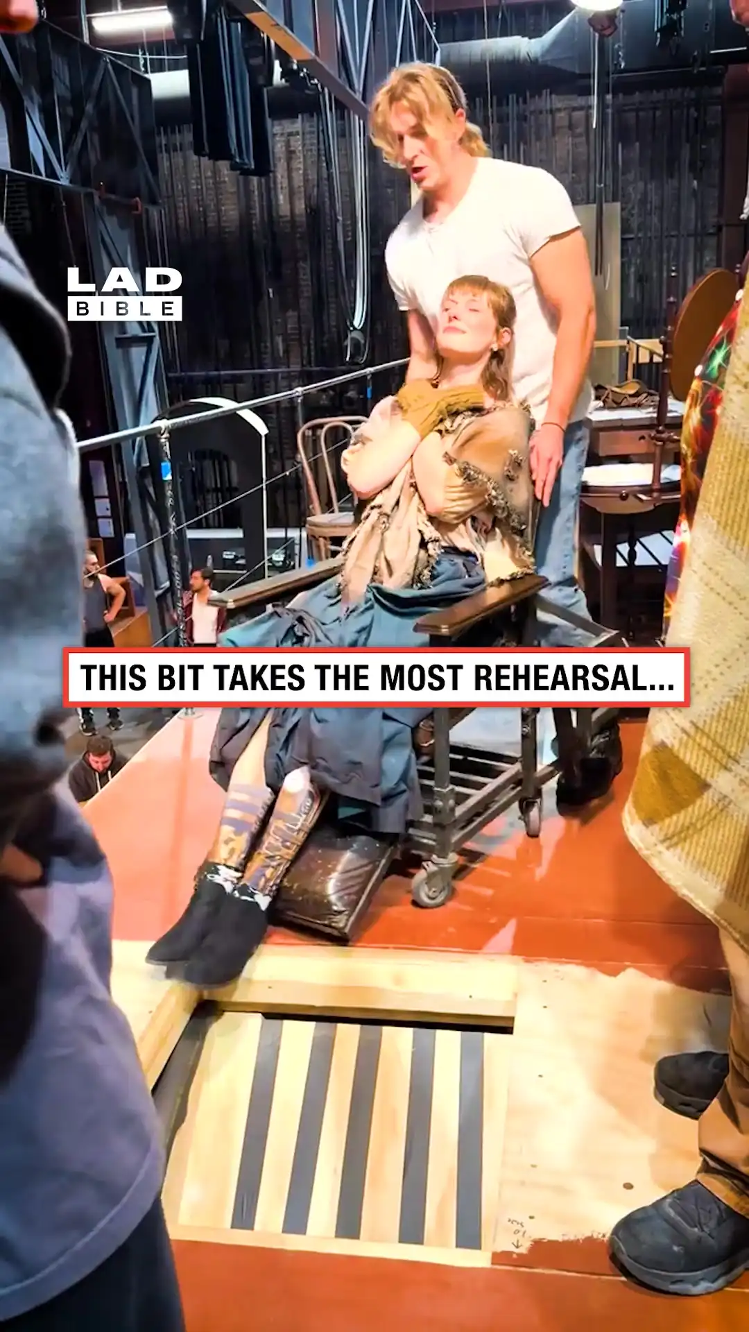 Behind the scenes of Sweeney Todd 😲