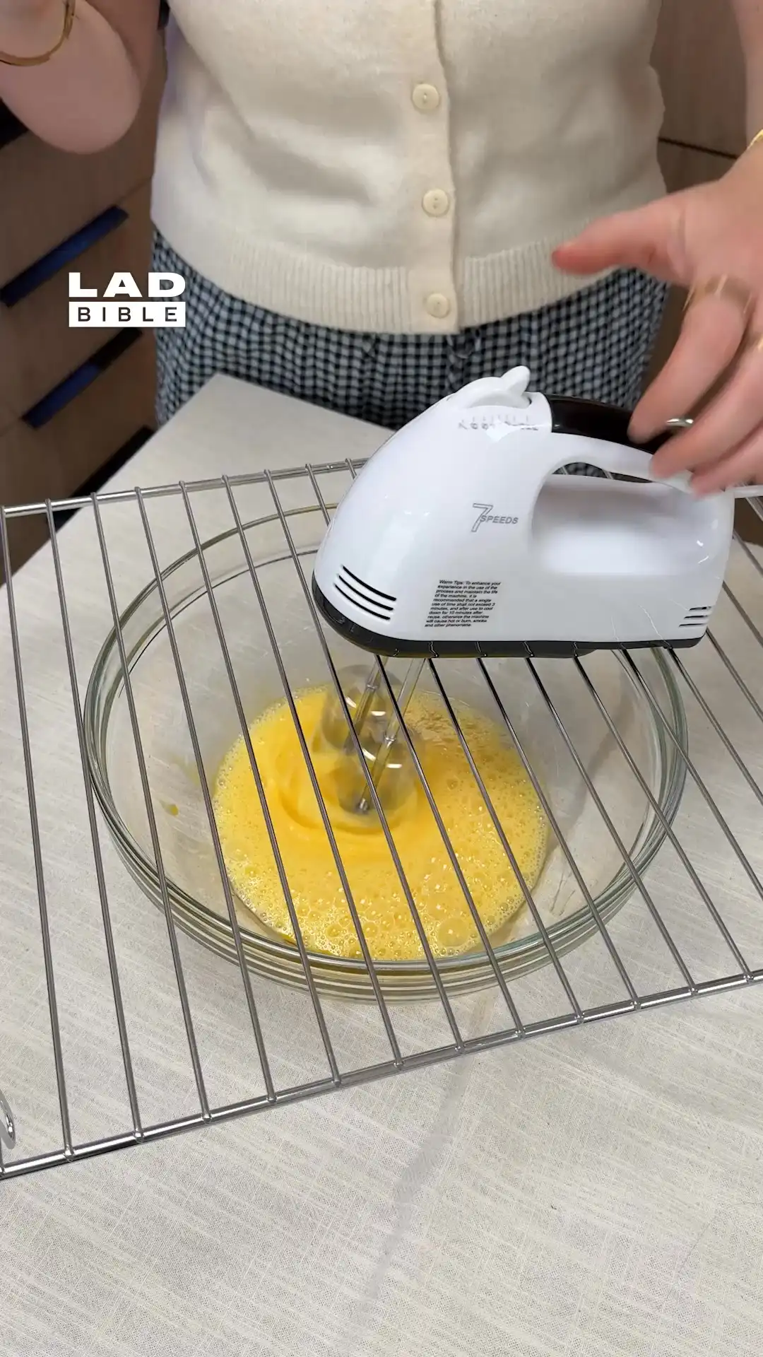 Egg Whisk Hack 🥚