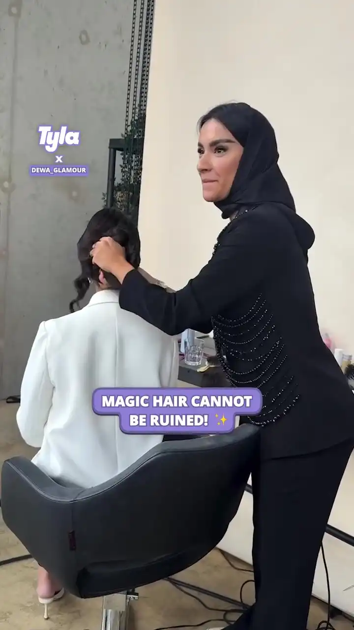 Magic hair can't be ruined! 😲