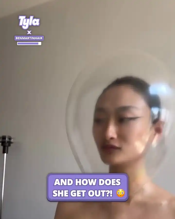 I encased her head in a bubble 😳🫧