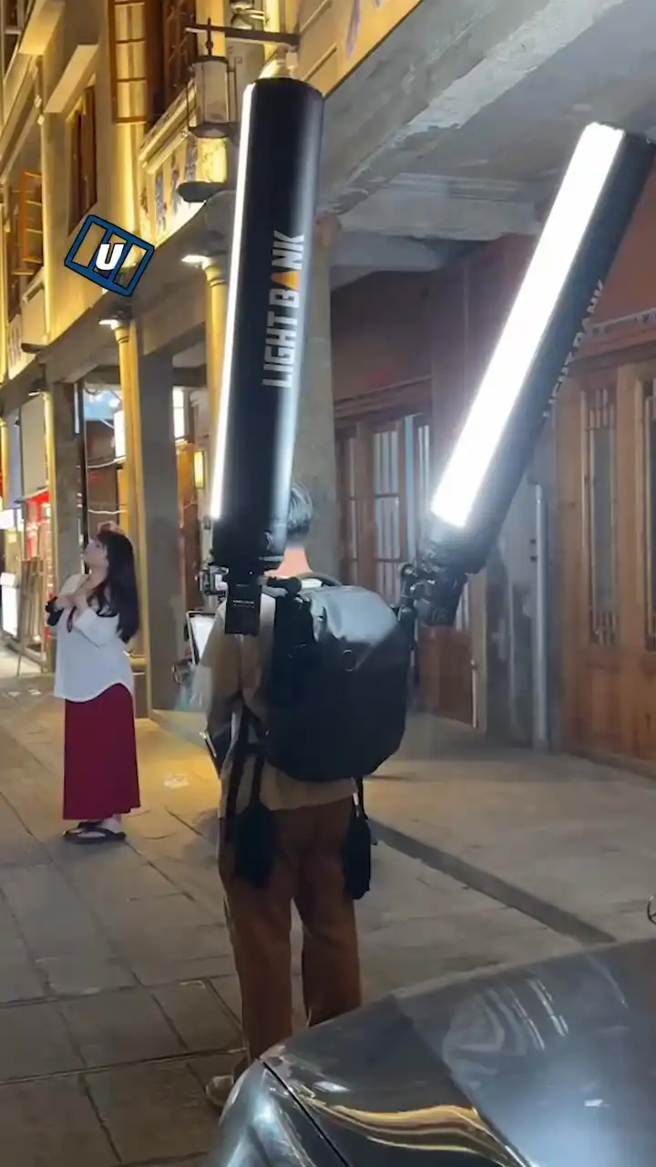 You've heard of a one-man-band, how about a one man film crew? 🎥😲