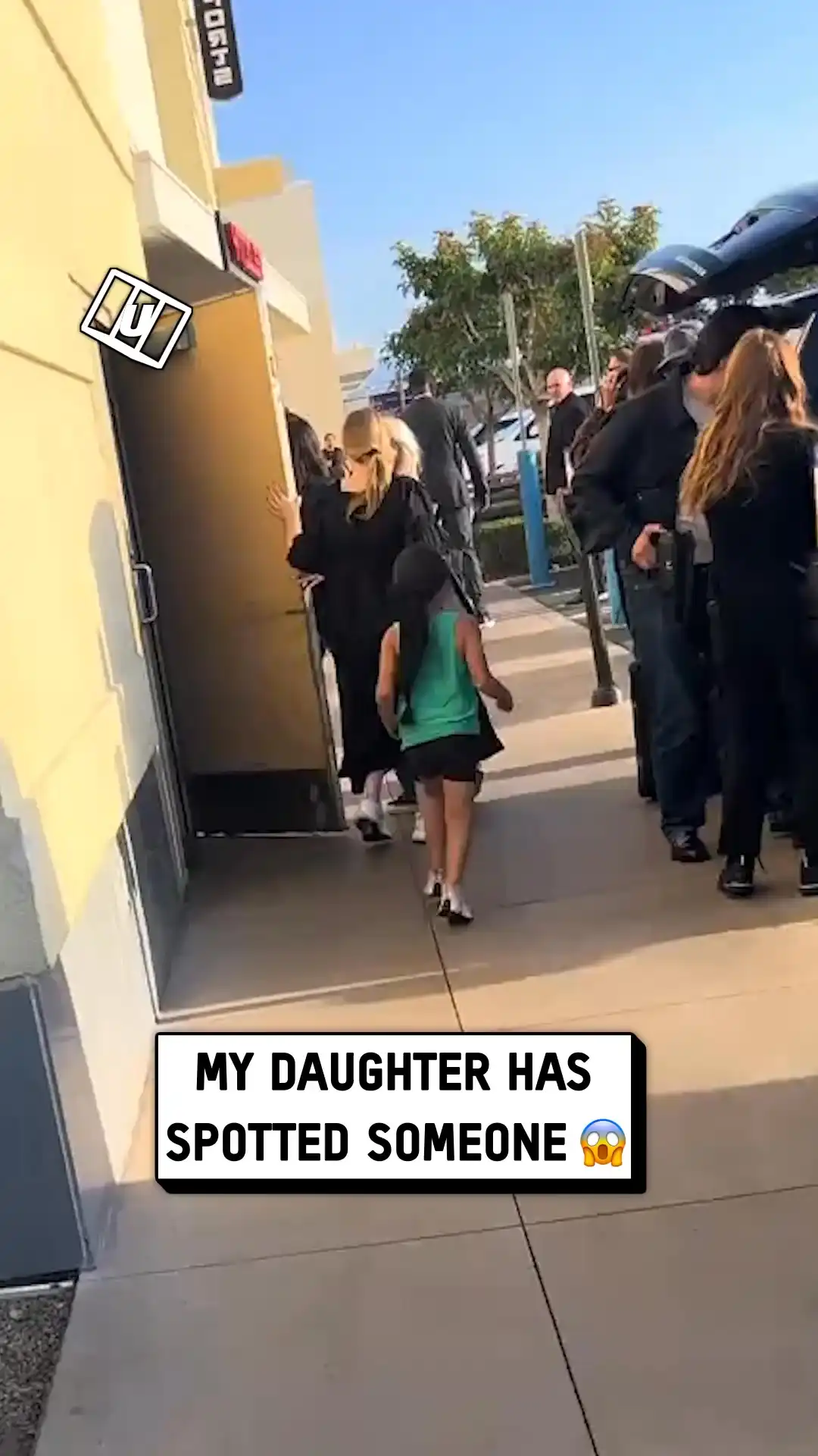 Billie Eilish's Sweet Moment with a Young Fan 🥹❤️