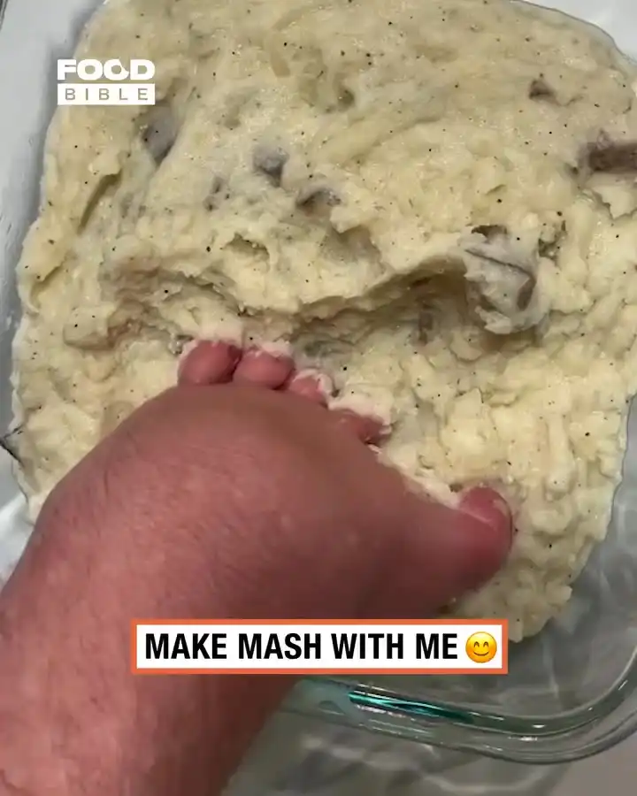 Making mash with a hand 👀