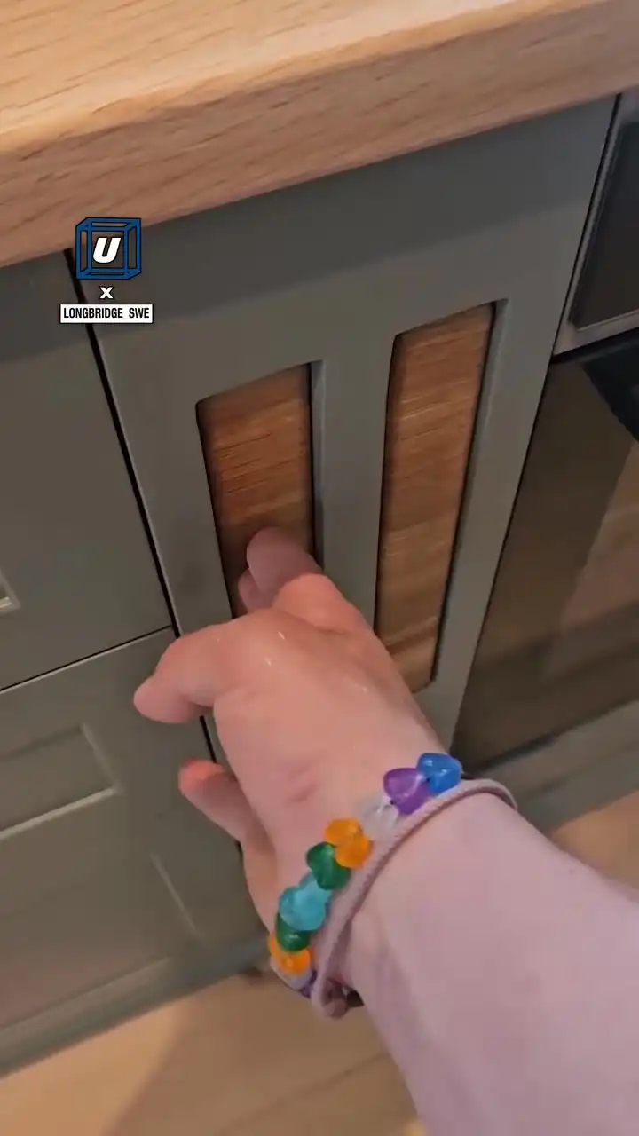 My kitchen comes with secret  chopping boards 🤫🔪