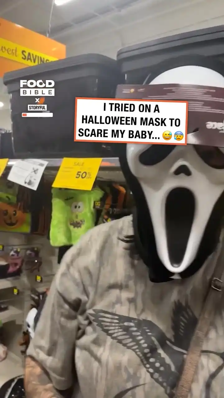 Baby scared by dad 😱