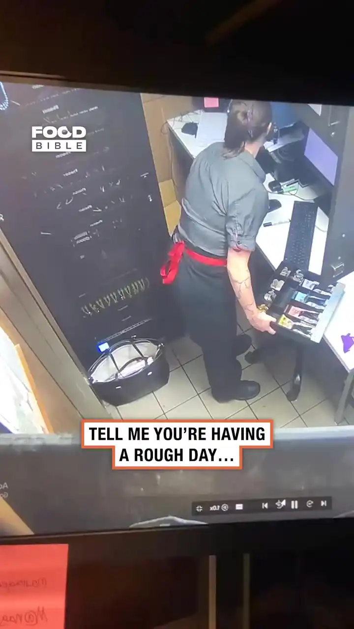 McDonald's worker drops cash drawer 😫