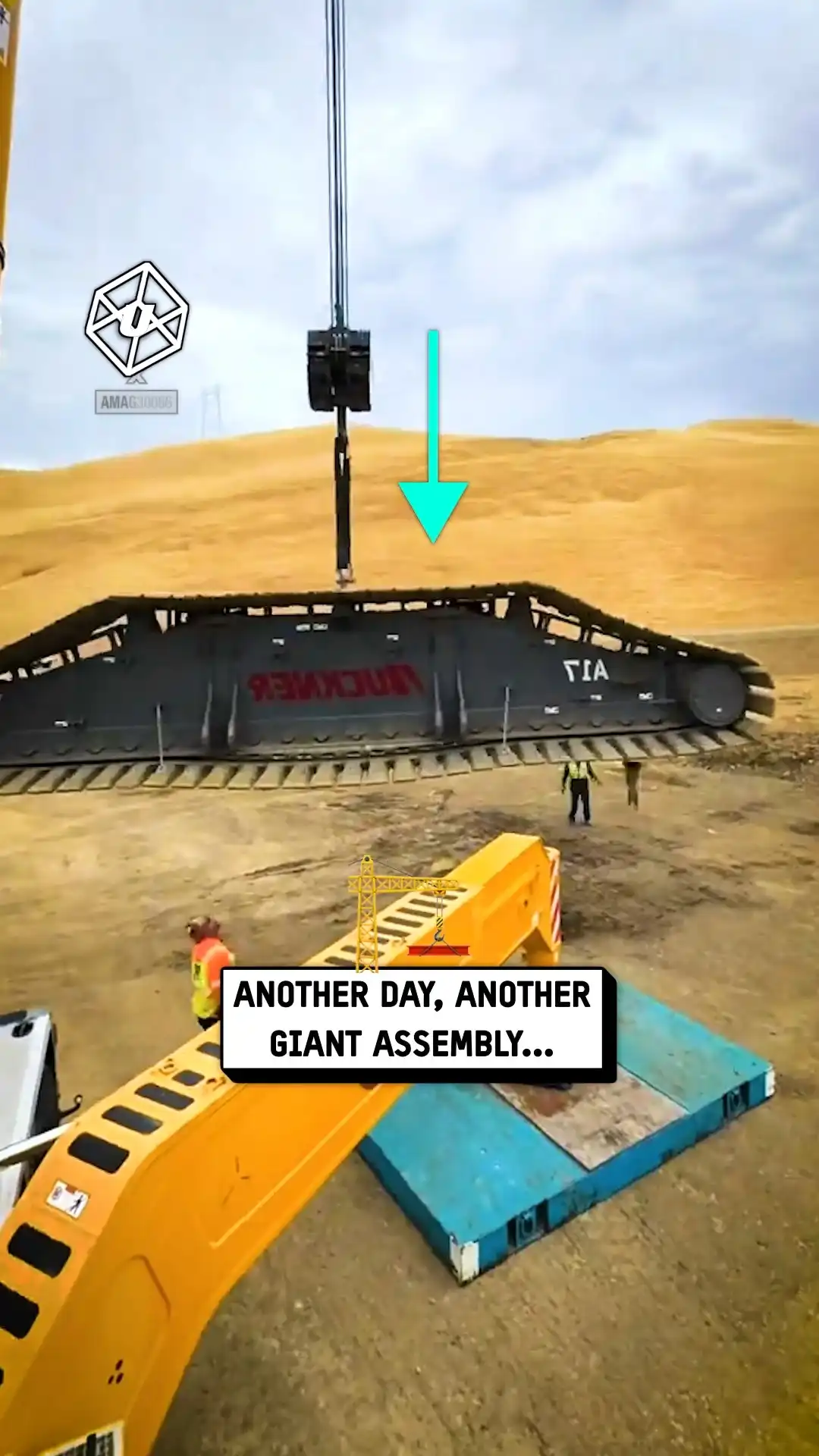 Building a giant crane 😲🏗️