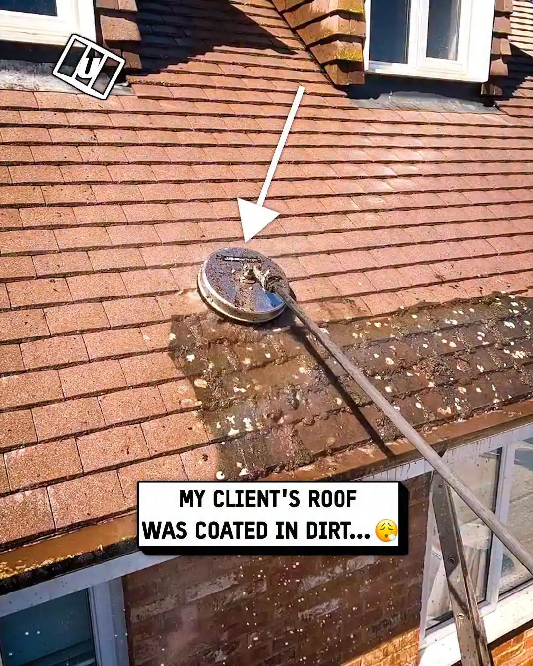 Satisfying roof clean 😮‍💨🫧