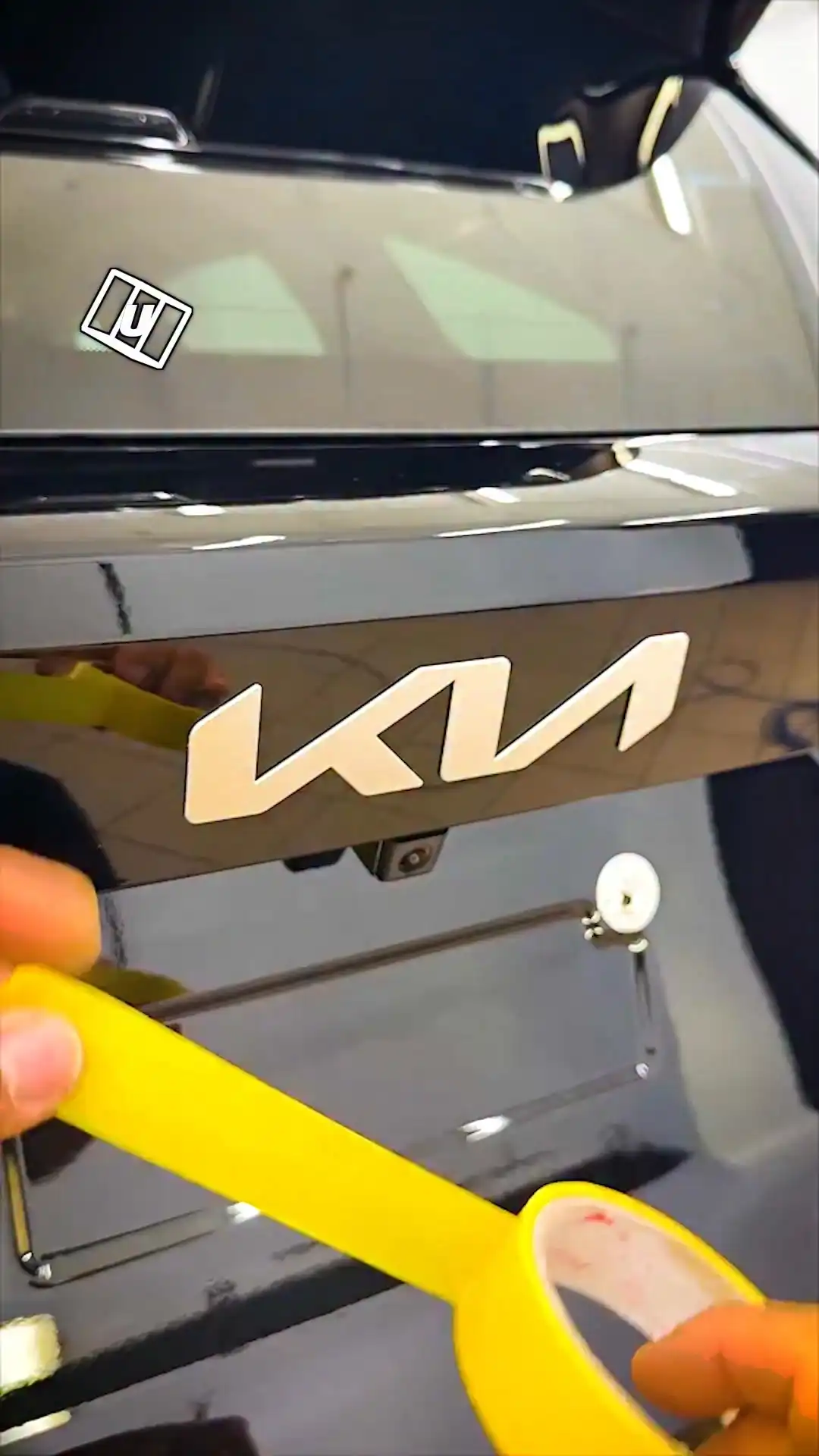 Removing a cars emblems 🚗😮‍💨
