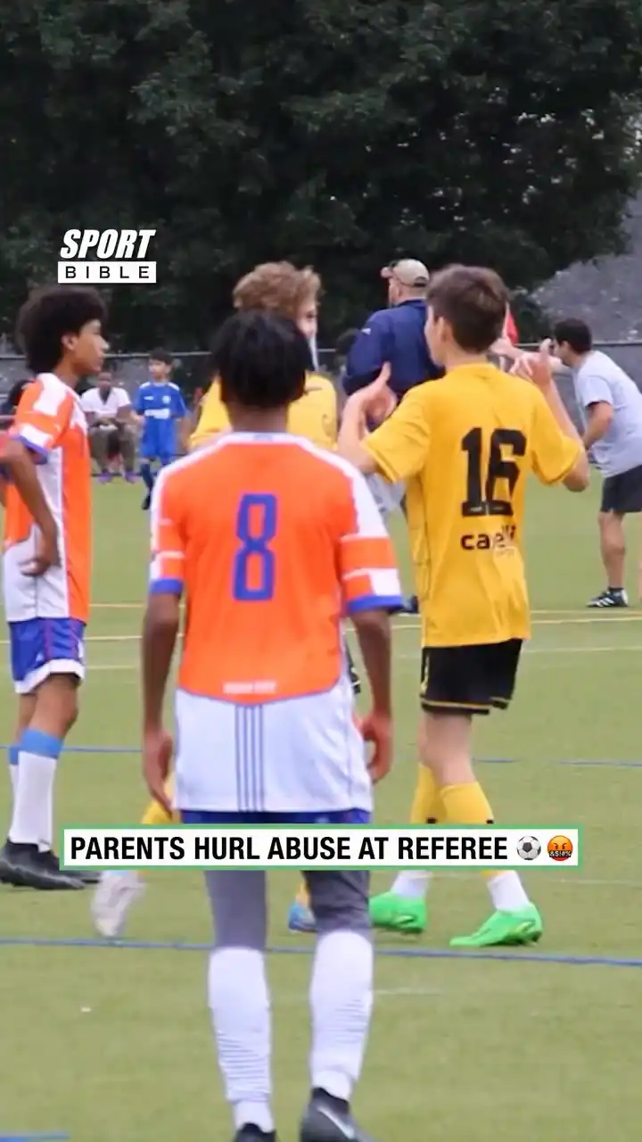 Parents Give Abuse To Referee