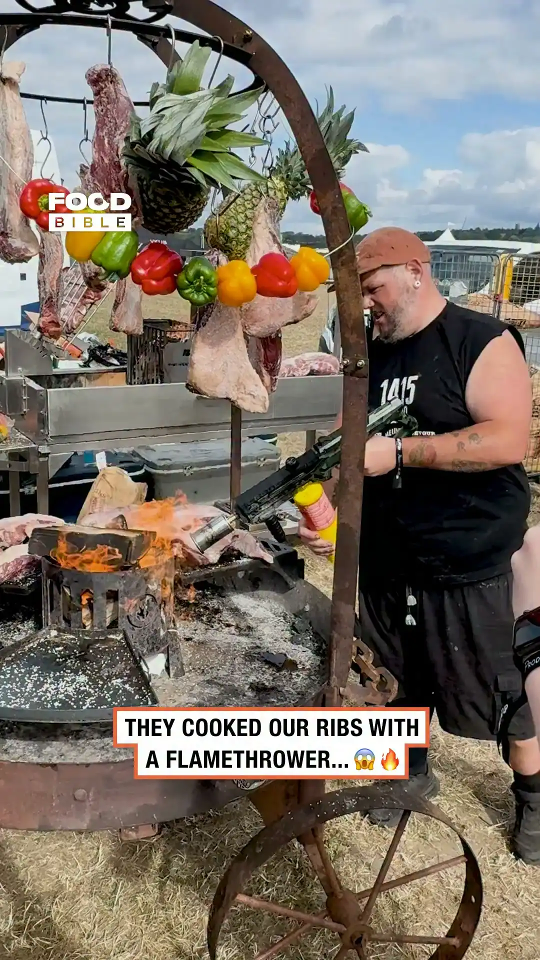 He cooked my ribs with a flamethrower 🔥🥓