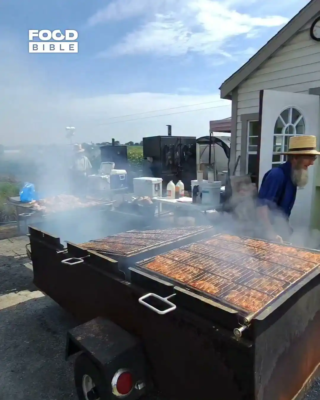 I found an Amish BBQ on the side of the road 😲🔥