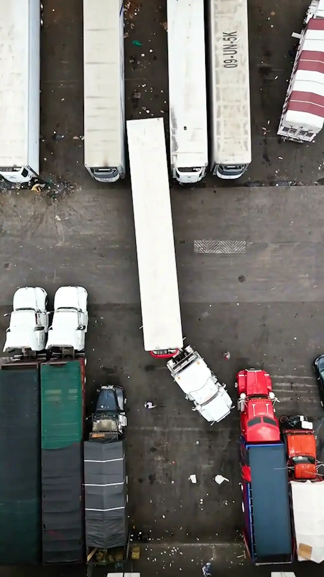 This was the tightest parking space π³ #trucks #driving #interesting
Credit: @βdon_chimbo15 on TikTok πΉ