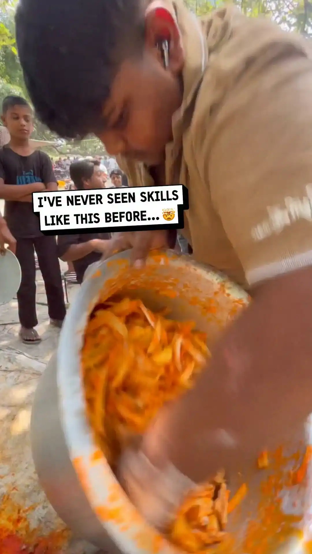 He is very good with his hands 🤩 #food #skills #cooking