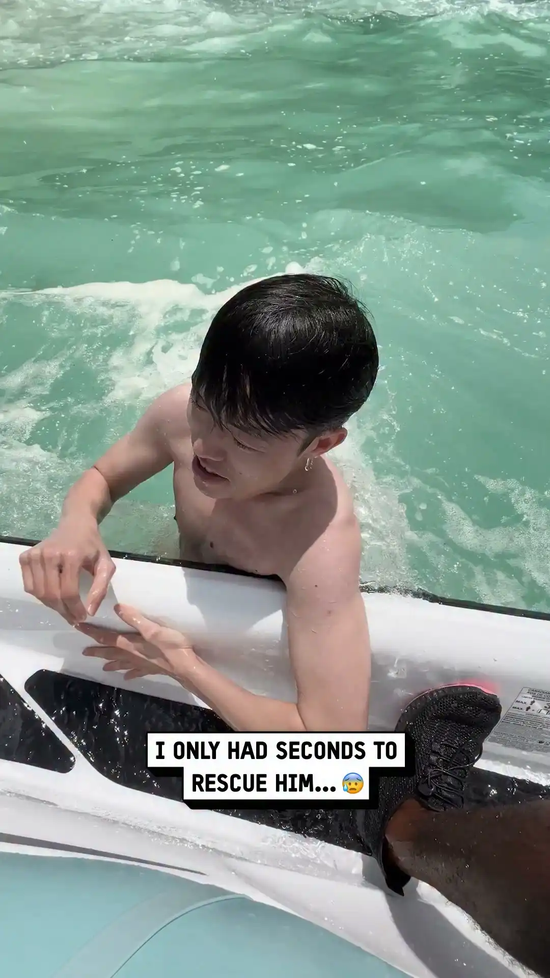 It was a race against the clock to help him 😳 #water #rescue #shocking
Credit: @ando_seadoo on Instagram 📹