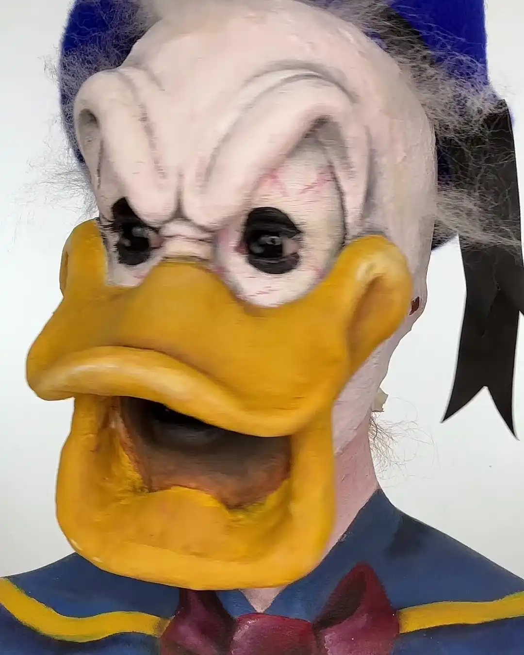 Horror Donald Duck makeup