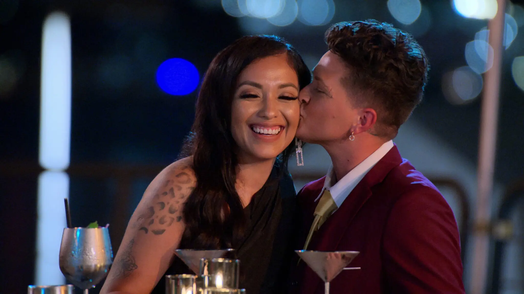 queer-ultimatum-zodiac-signs