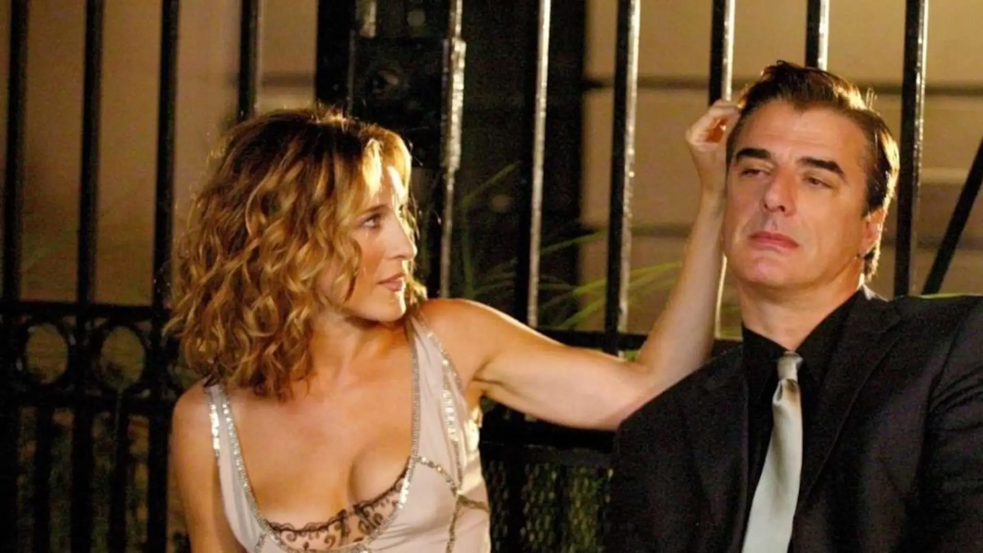 sex and the city, carrie touching big's hair