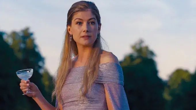 rosamund pike salt burn