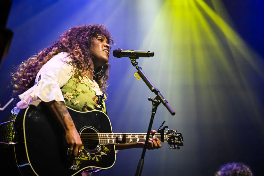 Brittney Spencer sings in Nashville