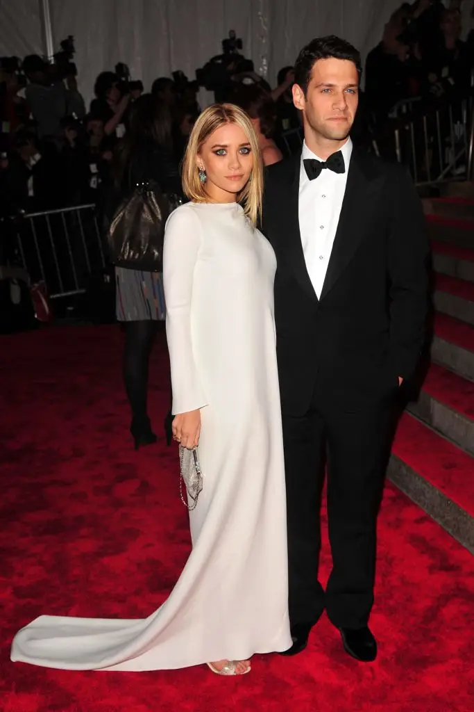 Ashley Olsen and Justin Bartha 