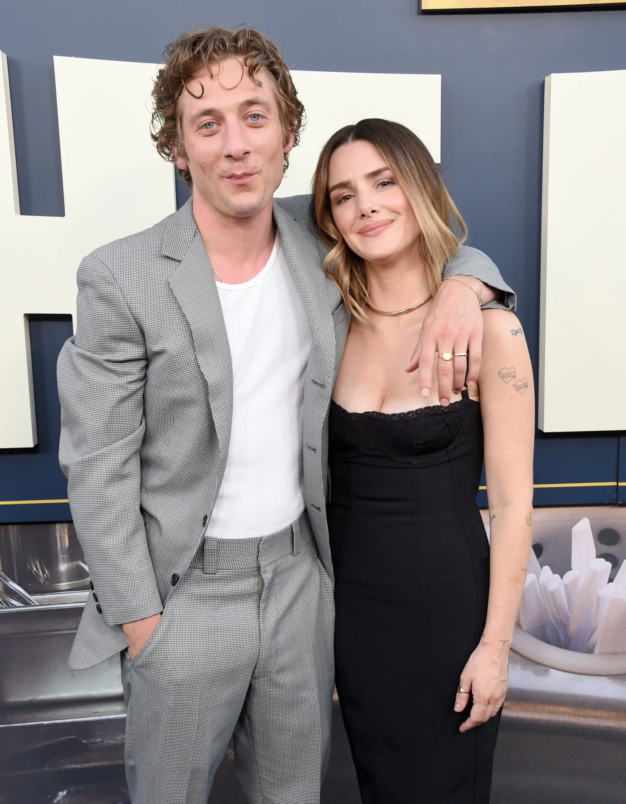 Jeremy Allen White and Addison Timlin