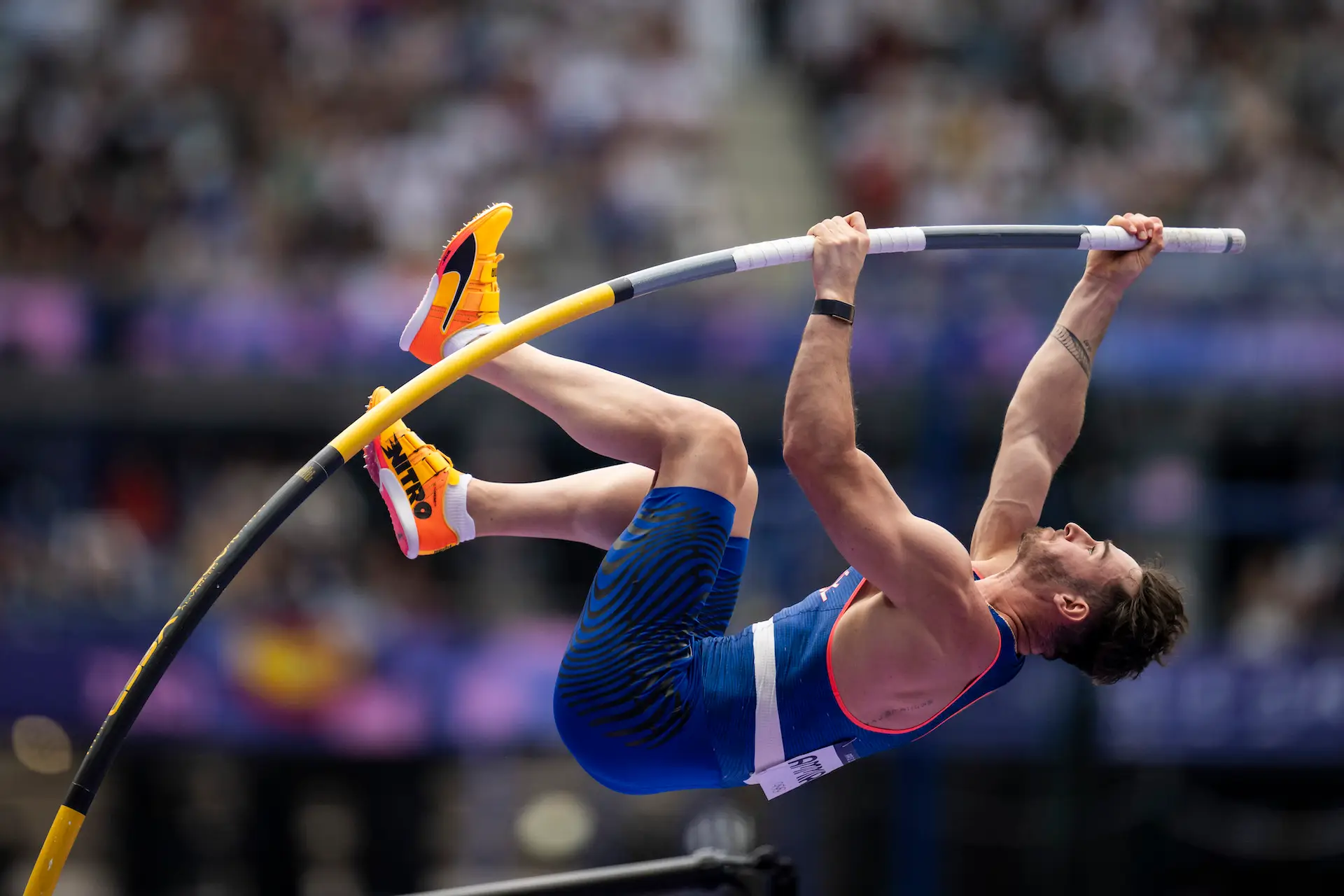 PARIS, FRANCE - AUGUST 3: Anthony Ammirati of Team France competes during the Men's Pole Vault Qualification on day eight of the Olympic Games Paris 2024 at Stade de France on August 3, 2024 in Paris, France. (Photo by Kevin Voigt/GettyImages)